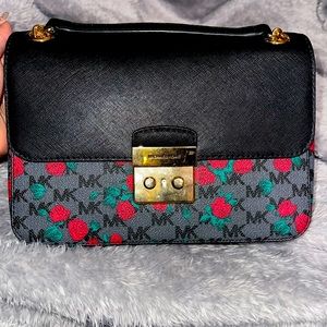 Authentic Michael kors crossbody should bag